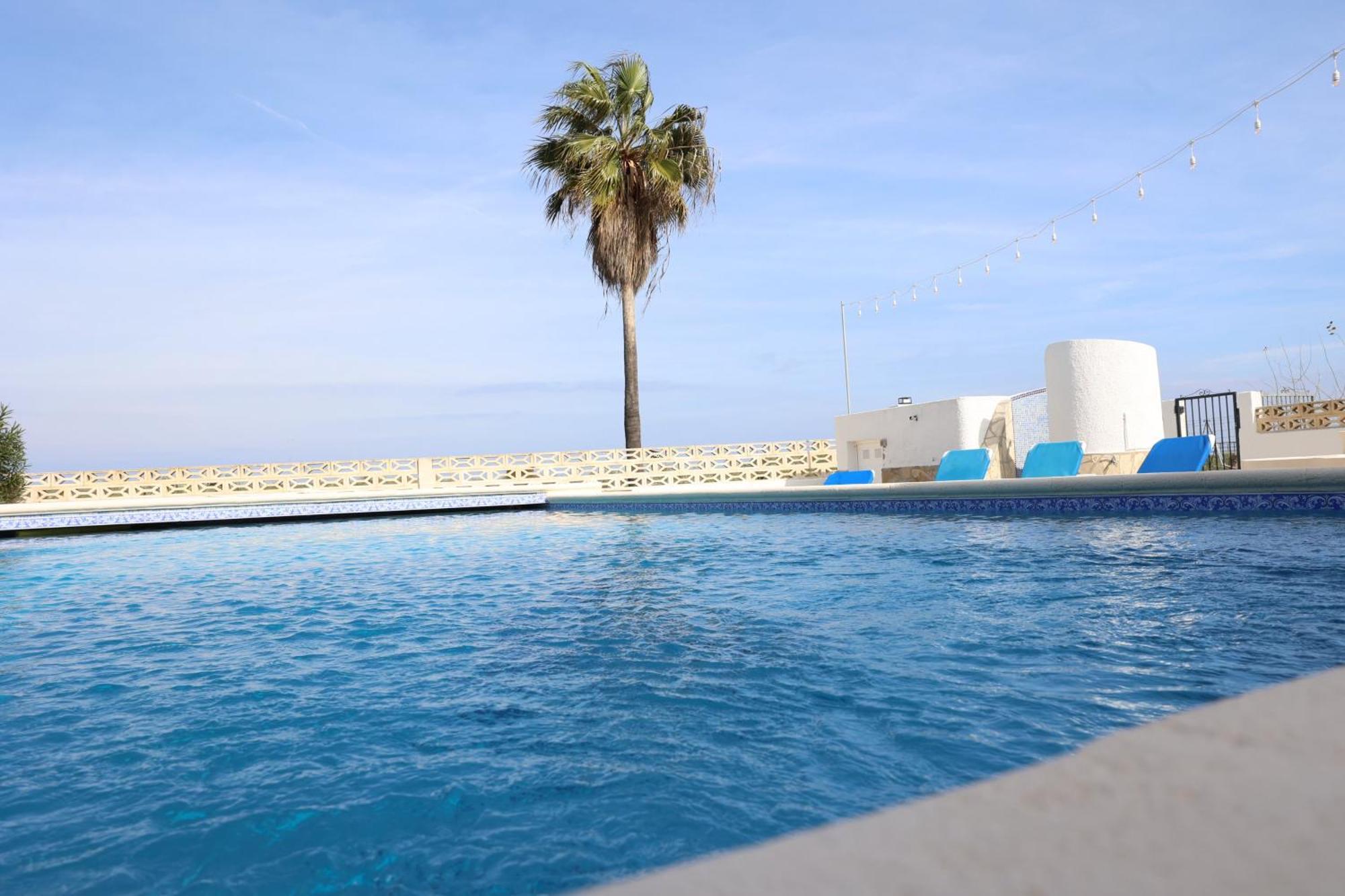 Chalet En La Playa Con Piscina Privada - Holavivienda Inmobiliaria Denia Exterior photo